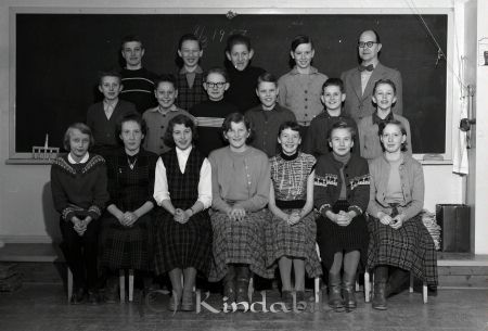 Kisa Skola Solèn
raja
Kisa Skola Solèn
Grupporträtt skolfoto
Nyckelord: Kisa Solèn