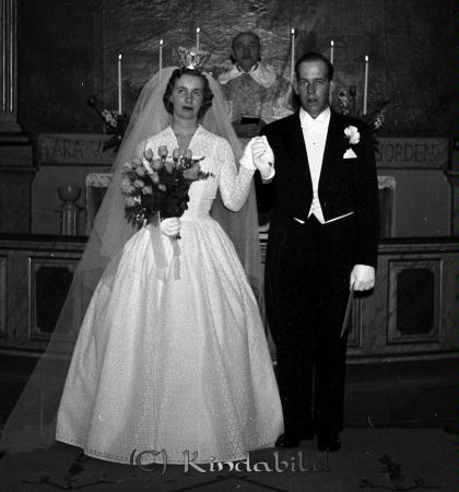 Uno Gustavsson Kisa
raja
Uno Gustavsson Kisa
Brudpar
mayca
Inga-Lena och Uno Gustavsson. I bakgrunden Julius Elander.
Källa: Per-Arne Ringh
Nyckelord: Gustavsson Kisa
