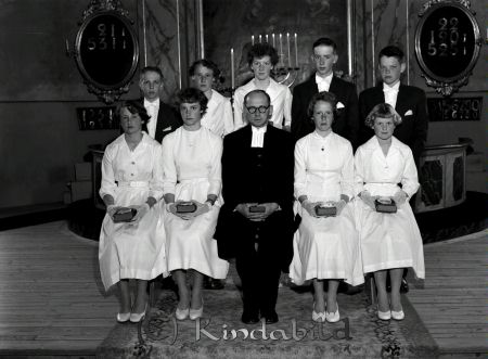 Konfirmation Västra Eneby
raja
Konfirmation Västra Eneby
Grupporträtt

raja
Komminister Harry Hall
Källa: elsax05

raja
Bakre rad. Jan Germundsson, Vanja Svensson, Wivianne Frid, Weine Frid, Lars-Ola Nysten Främre rad. Kerstin Svensson, Katarina Andersson komminister Harry Hall,  ?,  Ulla Karlsson 
Källa: nysten

Nyckelord: Konfirmation Västra Eneby