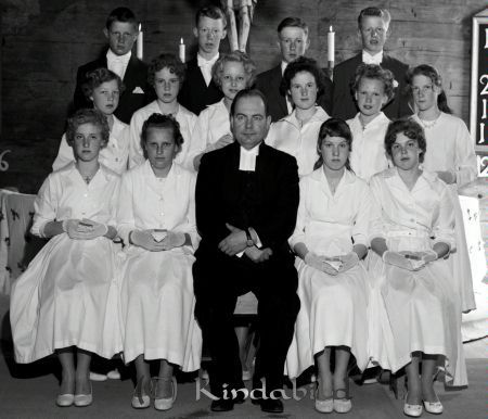 Konfirmationn Tidersrum
raja
Konfirmationsfoto
Nyckelord: Konfirmation Tidersrum