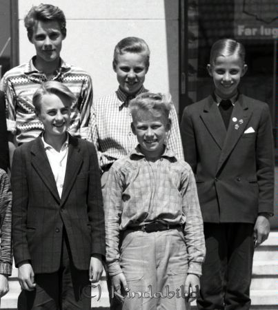 1/4 Pojkar Kisa
raja
1/4 Pojkar Kisa
Grupporträtt  

Nyckelord: 1/4 Pojkar Kisa