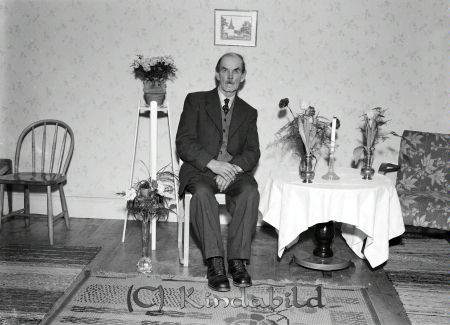 Allard Stjärnevik
raja
Allard Stjärnevik 
Porträtt-Man 80-årsfirande

Nyckelord: Allard Stjärnevik