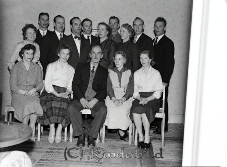 Allard Stjärnevik
raja
Allard Stjärnevik 
Grupporträtt 80-årsfirande

Nyckelord: Allard Stjärnevik