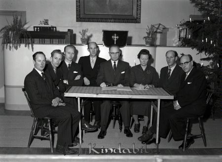 Missionskyrka 100 års jubileum Kisa
raja
Missionskyrka Kisa 
Grupporträtt 100 års jubileum 

Nyckelord: Missionskyrka Kisa