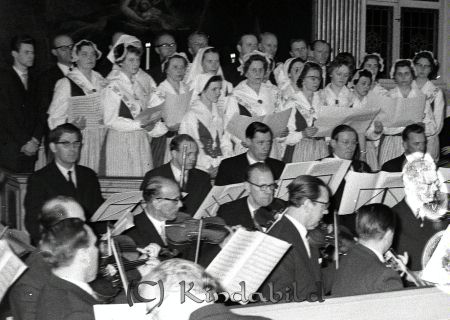 Eggert Jubileet Konsert Kisa K:A
raja
Eggert Jubileet Konsert Kisa K:A
Grupporträtt

Nyckelord: Eggert Kisa