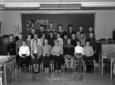 Sandström Kisa Skola Klass 5 A
raja 
Sandström Kisa Skola    
Grupporträtt skolfoto klass 5 A

Nyckelord: Sandström Kisa