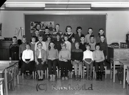 Sandström Kisa Skola Klass 5 A
raja 
Sandström Kisa Skola    
Grupporträtt skolfoto klass 5 A

Nyckelord: Sandström Kisa