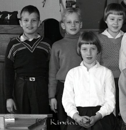 Sandström Kisa Skola Klass 5 A
raja 
Sandström Kisa Skola    
Grupporträtt skolfoto klass 5 A

Nyckelord: Sandström Kisa
