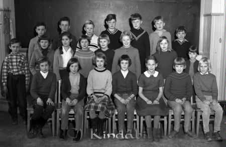 Svedberg Kisa Skola Klass 4 B
raja 
Svedberg Kisa Skola    
Grupporträtt skolfoto klass 4 B

Nyckelord: Svedberg Kisa