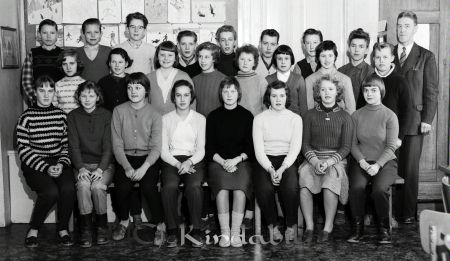 Asby Kyrkskola Asby Klass 7
raja 
Asby Kyrkskola 
Grupporträtt skolfoto Klass 7

Nyckelord: Kyrkskola Asby