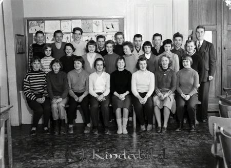 Asby Kyrkskola Asby Klass 7
raja 
Asby Kyrkskola 
Grupporträtt skolfoto Klass 7

Nyckelord: Kyrkskola Asby