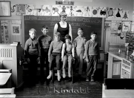 Dämshult Skola Asbysand Klass 1-2
raja 
Dämshult Skola Asbysand 
Grupporträtt skolfoto Klass 1-2

Nyckelord: Dämshult Asbysand