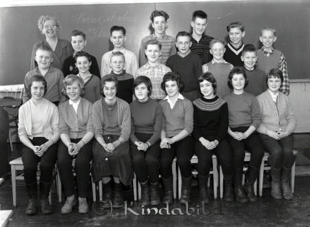 Horn Skola Horn Klass 7
raja 
Horn Skola   
Grupporträtt skolfoto Klass 7

Nyckelord: Horn Skola
