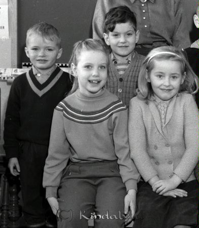 Horn Skola Klass 1
raja 
Horn Skola   
Grupporträtt skolfoto Klass 1

Nyckelord: Horn Skola