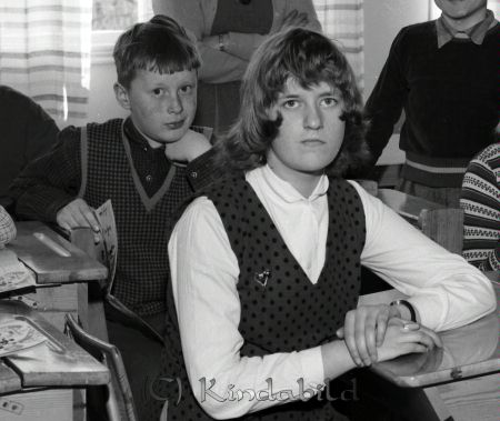 Fröken Monell Kalvsved Skola Klass 5 B
raja
Monell Kalvsved Skola  
Grupporträtt skolfoto

Nyckelord: Monell Kalvsved