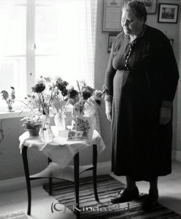 Emilia i Sandshult Karlsson Sundsborg Kisa
raja 
Emilia Karlsson Kisa
Porträtt-Kvinna 75 årsfirande 

Nyckelord: Karlsson Kisa