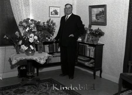 Herr Eriksson Paris Kisa
raja 
Herr Eriksson Kisa
Porträtt-Man

Nyckelord: Eriksson Kisa