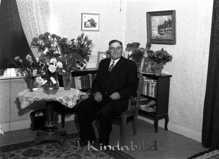 Herr Eriksson Paris Kisa
raja 
Herr Eriksson Kisa
Porträtt-Man


Nyckelord: Eriksson Kisa