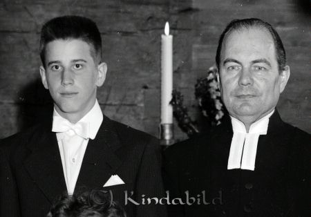 Konfirmander Tidersrum
raja 
Konfirmander Tidersrum
Grupporträtt Konfirmationsfoto

Nyckelord: Konfirmander Tidersrum
