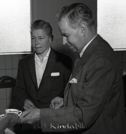 Åbergs Serviceanläggning Kisa Invigning
raja 
Åbergs Serviceanläggning Kisa
Grupporträtt  

Nyckelord: Åbergs Kisa