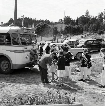 Åbergs Serviceanläggning Kisa Invigning
raja 
Åbergs Serviceanläggning Kisa
Grupporträtt Musikkåren

Nyckelord: Åbergs Kisa