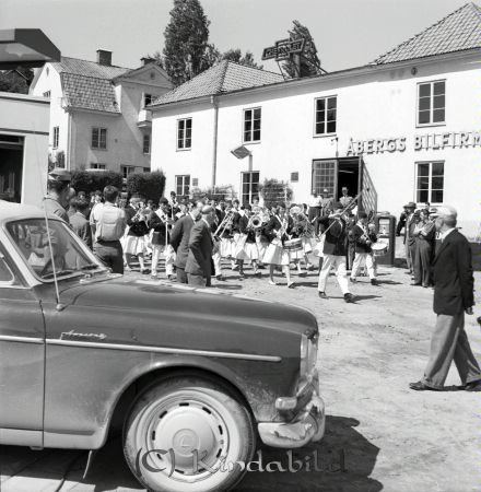 Åbergs Serviceanläggning Kisa Invigning
raja 
Åbergs Serviceanläggning Kisa
Grupporträtt Musikkåren

Nyckelord: Åbergs Kisa