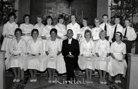 1 Grupp Sommar Konfermander Kisa Kyrka
raja 
Konfermander Kisa Kyrka
Grupporträtt konfirmationsfoto

Nyckelord: Konfermander Kisa