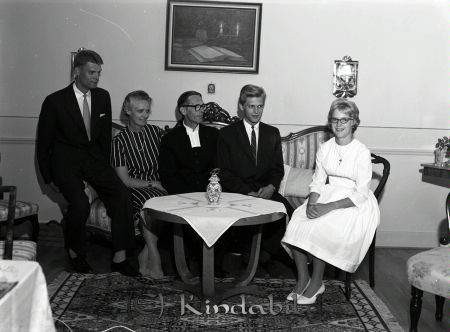 Familjen Skiöld Kisa
raja 
Familjen Skiöld Kisa
Familjporträtt 

Nyckelord: Skiöld Kisa