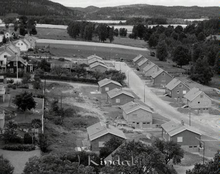 Kisa-Vyer Bilder till Falks 65 årsdag
raja 
Bilder till Falks 65 årsdag
Bebyggelse


raja
Kyrkogårdsgatan och Gammelgårdsgatan sedda från kyrktornet i Kisa. 
Källa: Marianne Eng

Nyckelord: Kisa-Vyer