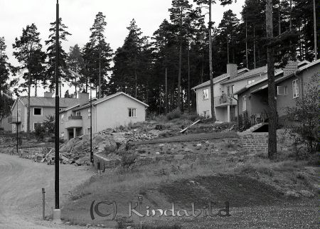 Kisa-Vyer Bilder till Falks 65 årsdag
raja 
Bilder till Falks 65 årsdag
Bebyggelse Tallgatan 

Nyckelord: Kisa-Vyer