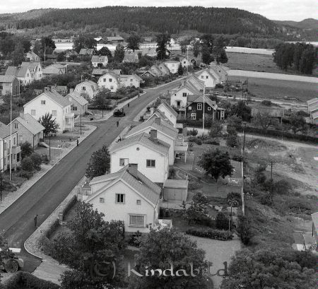 Kisa-Vyer Bilder till Falks 65 årsdag
raja 
Bilder till Falks 65 årsdag
Bebyggelse Vy över Ulrikagatan  

Nyckelord: Kisa-Vyer