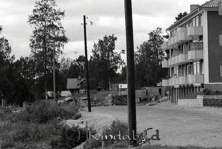 Kisa-Vyer Bilder till Falks 65 årsdag
raja 
Bilder till Falks 65 årsdag
Bebyggelse Drottninggatan Kisahus  

Nyckelord: Kisa-Vyer