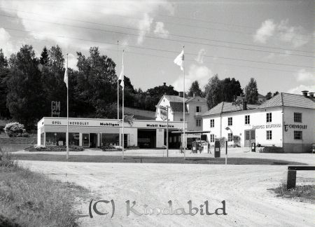 Kisa-Vyer Bilder till Falks 65 årsdag
raja 
Bilder till Falks 65 årsdag
raja 
Bilder till Falks 65 årsdag
Bebyggelse Åbergs Bilfirma 


Nyckelord: Kisa-Vyer