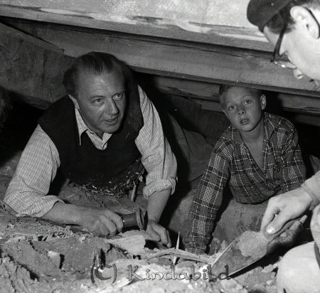 Fotografering Kyrkan Kisa
raja 
Kyrkan Kisa
Grupporträtt

raja
Curt och Mattias von Wachenfeldt.
Källa: amwa

Nyckelord: Kyrkan Kisa