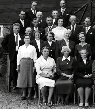 Konfirmationsgrupp Bygdegården Kisa
raja 
Konfirmationsgrupp Bygdegården 
Grupporträtt

Nyckelord: Bygdegården Kisa
