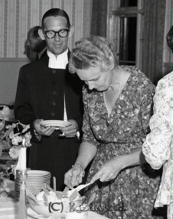Herr Fridner Eriksson Millingtorp Kisa
raja 
Fridner Eriksson Millingtorp 
Grupporträtt 50 årsfirande

raja
Gustav och Margit Sköld. 
Källa: Gerd Pettersson

Nyckelord: Eriksson Millingtorp