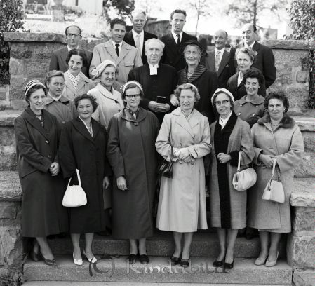 Konfirmation Jubileum Kisa
raja 
Konfirmation Jubileum  
Grupporträtt  


Nyckelord: Konfirmation Kisa