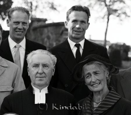 Konfirmation Jubileum Kisa
raja 
Konfirmation Jubileum  
Grupporträtt  


Nyckelord: Konfirmation Kisa