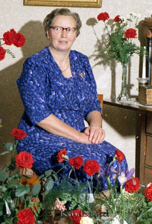 Fru Eriksson Millingetorp
raja 
Eriksson Millingetorp
Porträtt-Kvinna 50 årsfirande

raja
Gurli Maria Ericsson född 1909 i Tidersrum, död 1984 i Millingetorp, Kisa. 
Källa: Gerd Pettersson



Nyckelord: Eriksson Millingetorp