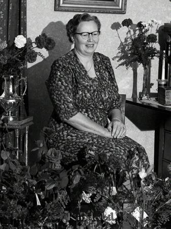 Fru Eriksson Millingetorp
raja 
Eriksson Millingetorp
Porträtt-Kvinna 50 årsfirande


Nyckelord: Eriksson Millingetorp