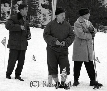 G.M. på skidor Kisa
raja 
G.M. på skidor Kisa
Grupporträtt  

raja
Erik Johansson, Karl Gustav Svartz och Arne Carlsson
Källa: jerker carlsson 


Nyckelord: Skidor Kisa