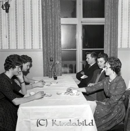 H.u.f.s. Årsfest Kisa Hotell
raja 
H.u.f.s. Årsfest  
Grupporträtt  

Nyckelord: H.u.f.s. Kisa