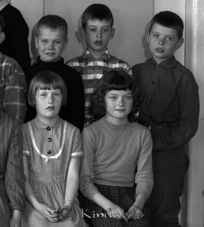 Klass 3 A Kisa Skola Fröken Jana Holmberger
raja 
Klass 3 A Kisa Skola  
Grupporträtt skolfoto


Nyckelord: Holmberger Kisa