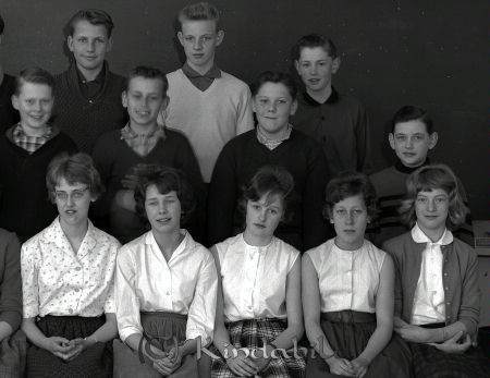 Klass 7 B Kisa Skola Modin
raja 
Klass 7 B Kisa Skola 
Grupporträtt skolfoto


Nyckelord: Modin Kisa