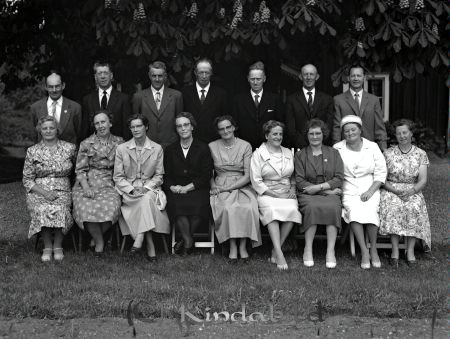 1920 års Konfirmander Jubileum i Tidersrum
raja 
Konfirmander Tidersrum
Grupporträtt Konfirmationsfoto

Nyckelord: Konfirmander Tidersrum