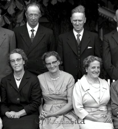 1920 års Konfirmander Jubileum i Tidersrum
raja 
Konfirmander Tidersrum
Grupporträtt Konfirmationsfoto


Nyckelord: Konfirmander Tidersrum