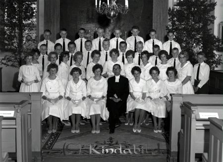 Konfirmation Kisa Kyrka Folkskolekonfirmander
raja 
Konfirmation Kisa Kyrka  
Grupporträtt Konfirmationsfoto


Nyckelord: Konfirmation Kisa