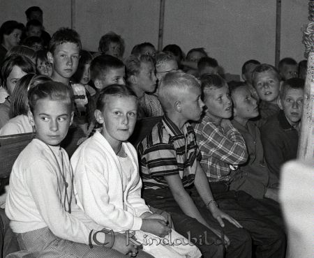 Pingstvänner Läger Barn 7-10 år Rimforsa
raja 
Pingstvänner Läger Barn 7-10 år  
Grupporträtt Barn  

Nyckelord: Pingstvänner Rimforsa