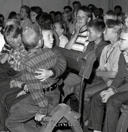Pingstvänner Läger Barn 7-10 år Rimforsa
raja 
Pingstvänner Läger Barn 7-10 år  
Grupporträtt Barn 

Nyckelord: Pingstvänner Rimforsa