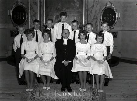 Konfirmationsgrupp Västra Eneby Kyrka Västra Eneby
raja 
Konfirmationsgrupp Västra Eneby    
Grupporträtt Konfirmationsfoto 


Nyckelord: Konfirmationsgrupp Västra Eneby